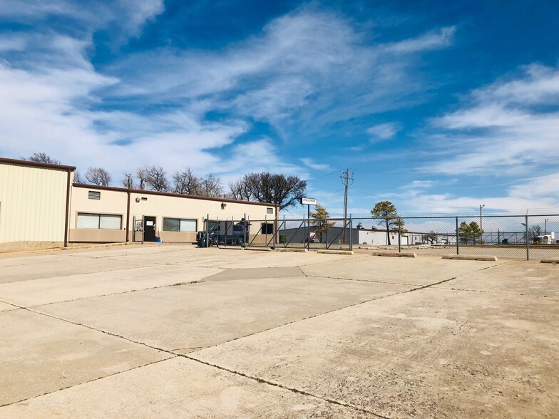 More Photos Of 5353 S Hattie Ave, Oklahoma City Manufacturing For Lease