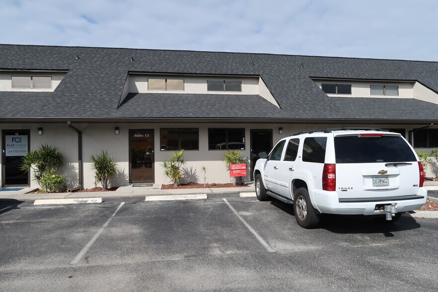 More Photos Of 5235 Ramsey Way, Fort Myers Office For Sale