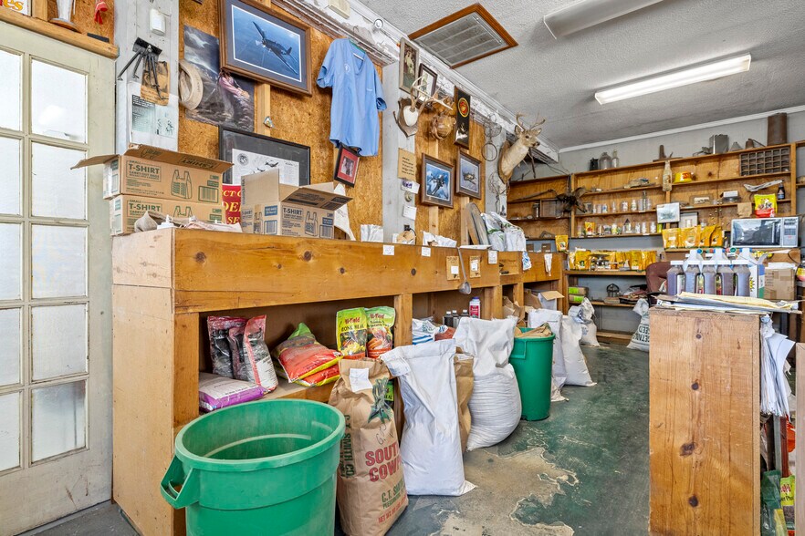 More Photos Of 649 Columbia Rd, Chester General Retail For Sale