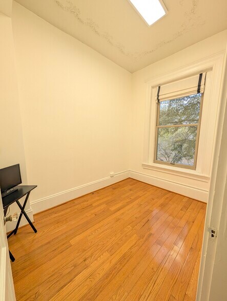 More Photos Of 1115 Massachusetts Ave NW, Washington Office For Lease