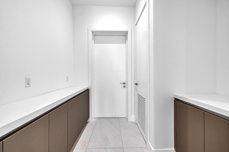 More Photos Of 1233 NE 12th Ave, Fort Lauderdale Apartments For Sale