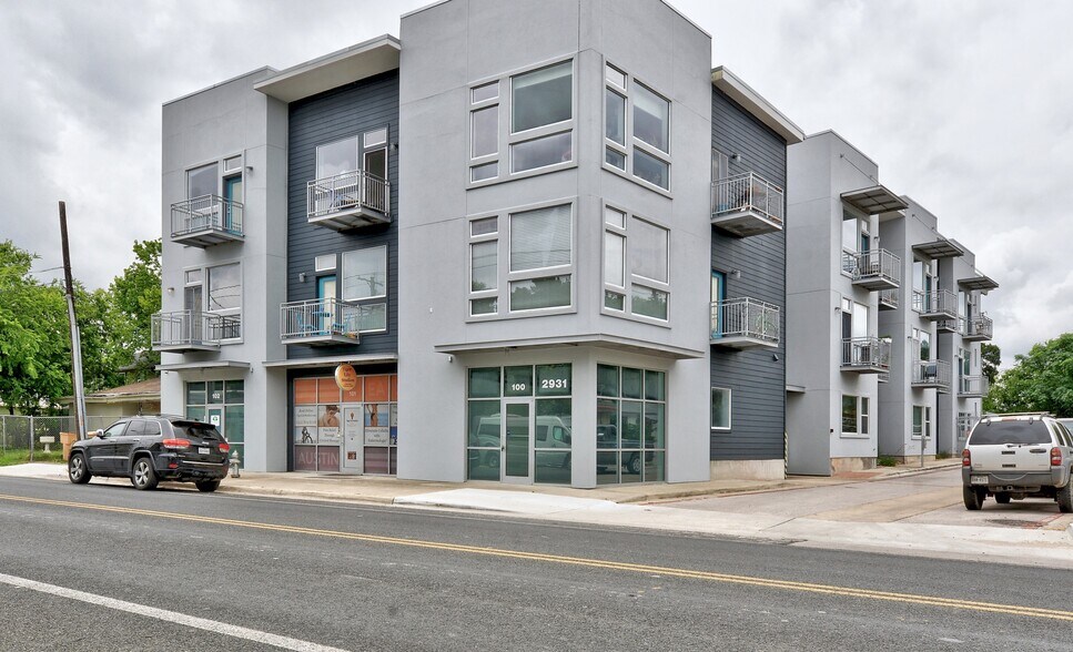 More Photos Of 2931 E 12th St, Austin Apartments For Sale