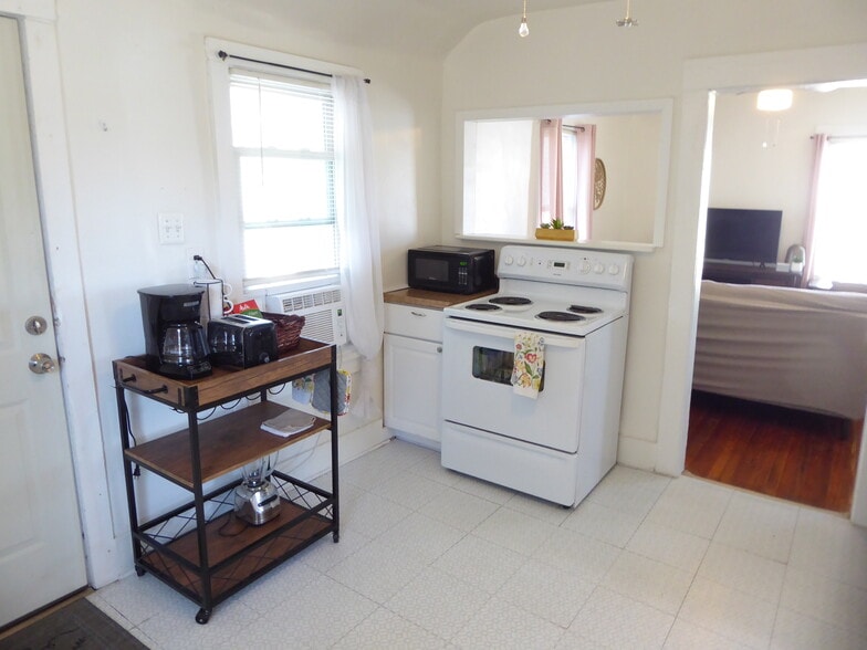 More Photos Of 1327 W 67th St, Cleveland Apartments For Sale