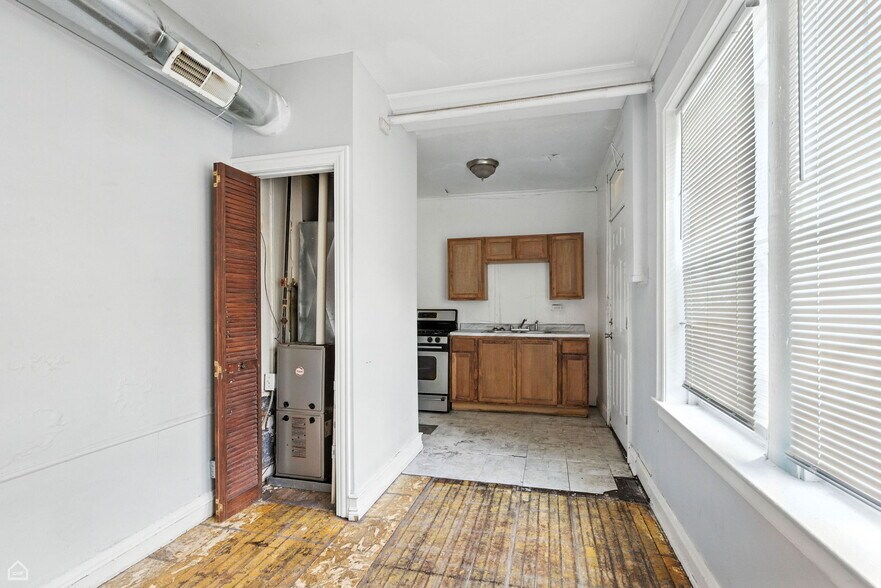 More Photos Of 936 E 80th St, Chicago Apartments For Sale
