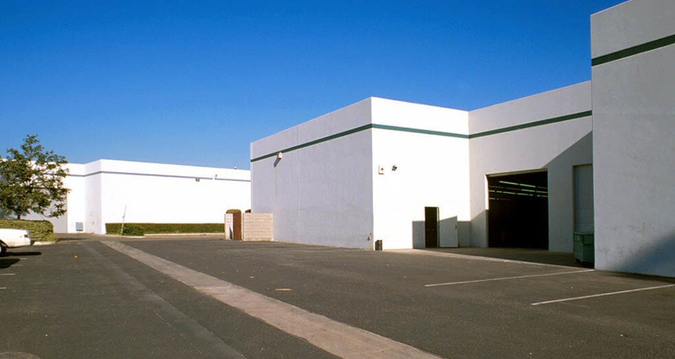 More Photos Of 487 Calle San Pablo, Camarillo Warehouse For Lease