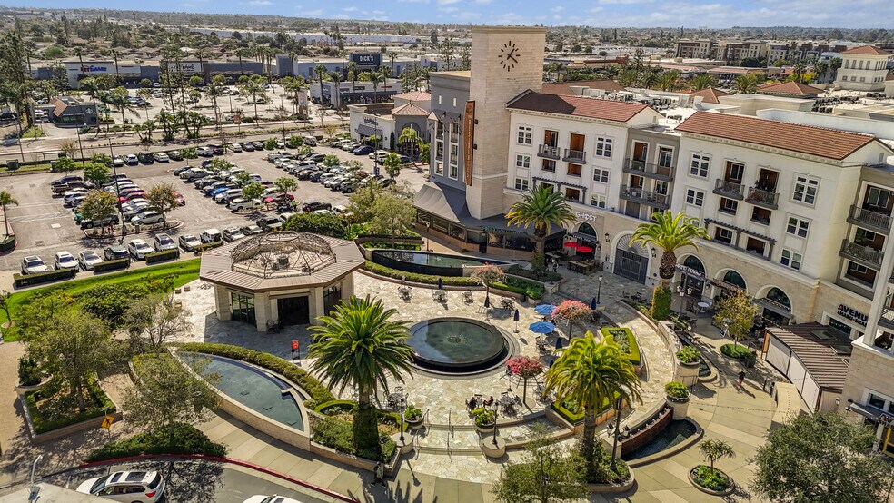 More Photos Of 7521-7631 Edinger Ave, Huntington Beach Apartments For Lease