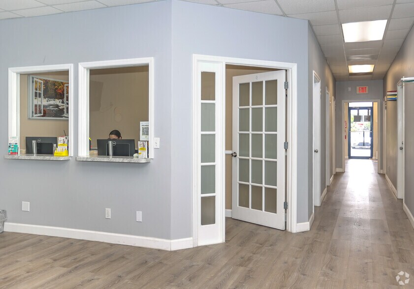 More Photos Of 1045-1085 N John Young Pky, Kissimmee Medical For Sale