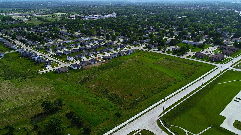More Photos Of 01 Iowa Ave, Indianola Land For Sale