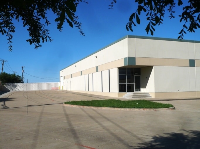 More Photos Of 2922 Alouette Dr, Grand Prairie Warehouse For Lease