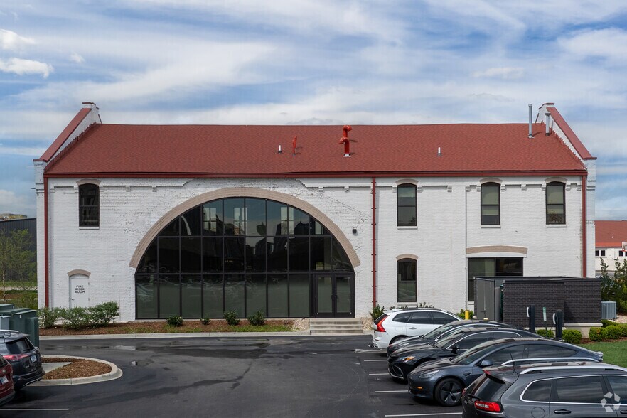 More Photos Of 380 Missouri Ave, Jeffersonville Office For Lease