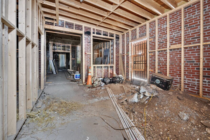 More Photos Of 1924 Martin Luther King Jr Ave SE, Washington Storefront Retail Office For Sale