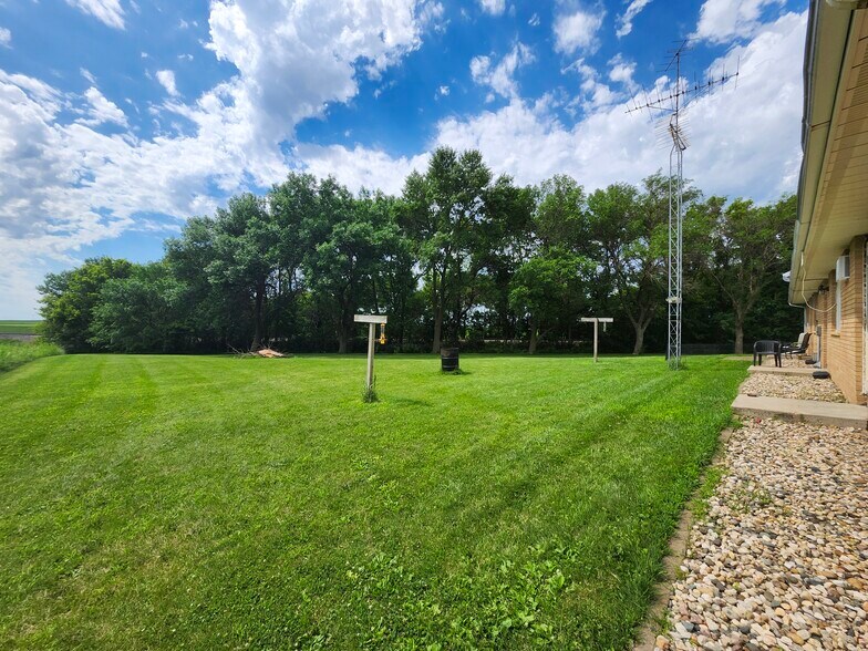 More Photos Of 204 3rd St SW, Rake Apartments For Sale