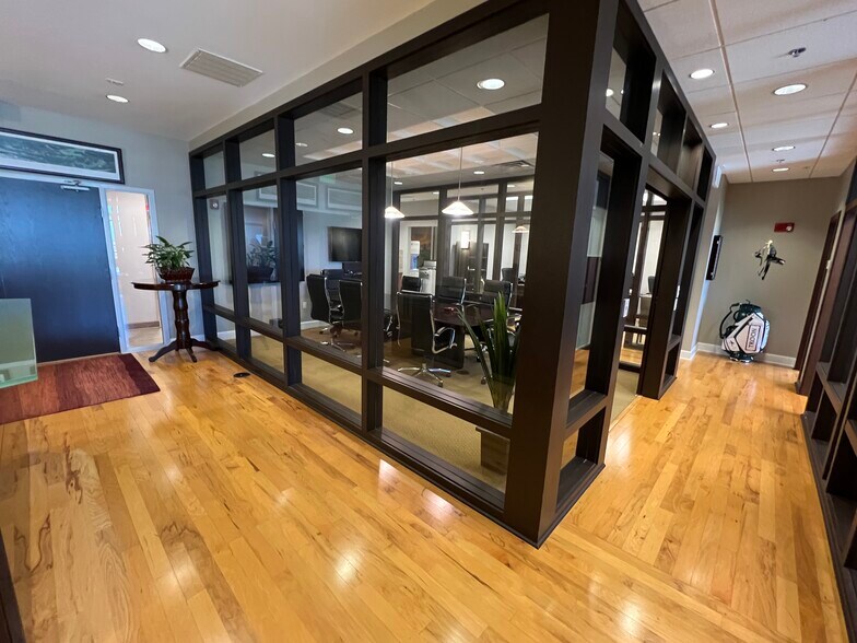 More Photos Of 320 1st St N, Jacksonville Beach Office Residential For Sale