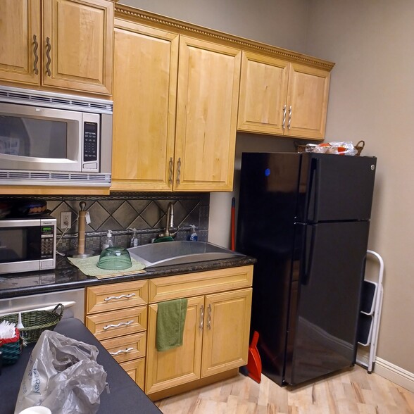 More Photos Of 3672-3674 N Rancho Dr, Las Vegas Medical For Sale