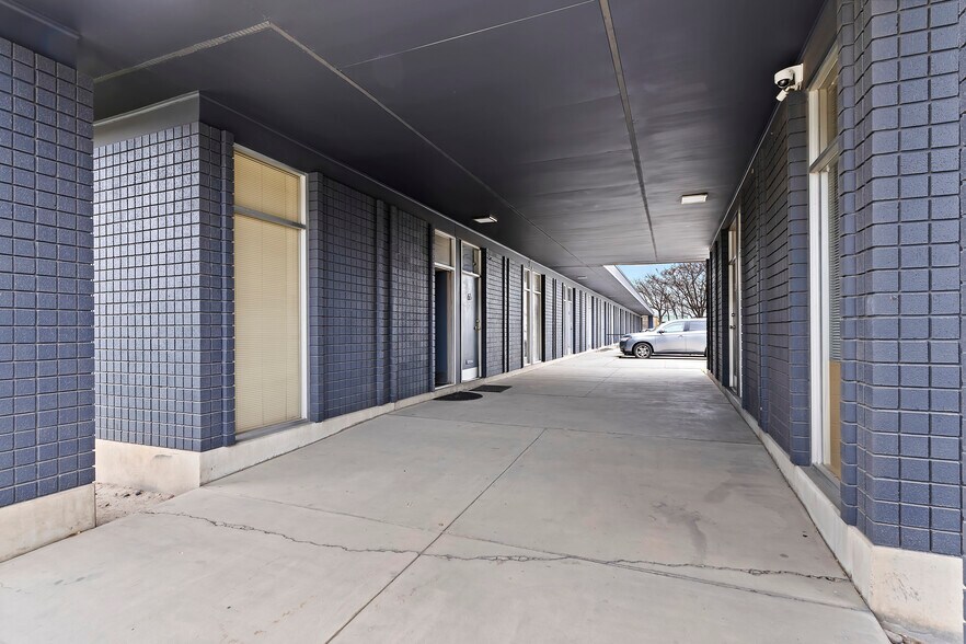 More Photos Of 2330 S Main St, Salt Lake City Office For Lease