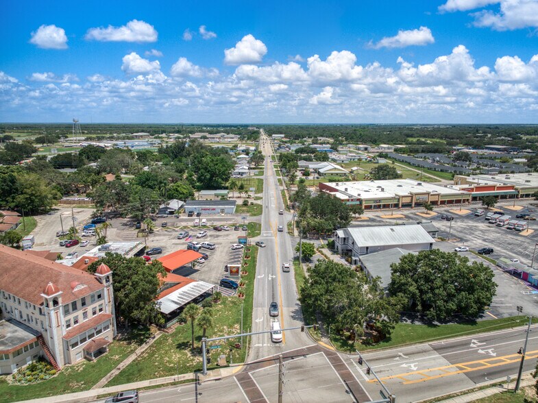 More Photos Of 2914 Kenilworth Blvd, Sebring Industrial For Sale