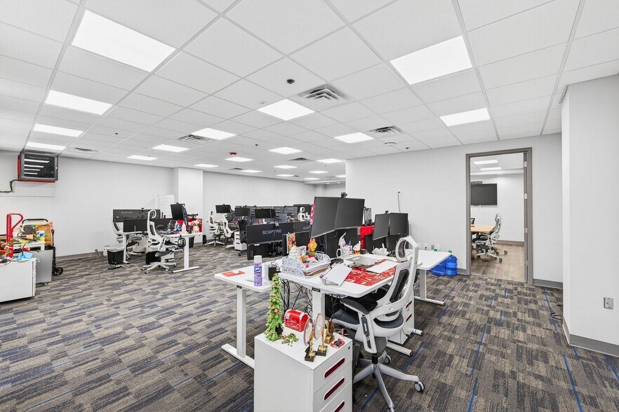 More Photos Of 930 S Harbor City Blvd SW, Melbourne Office For Sale