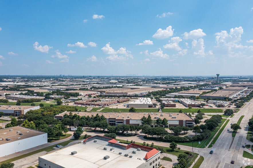 More Photos Of 1645 Wallace Dr, Carrollton Warehouse For Lease