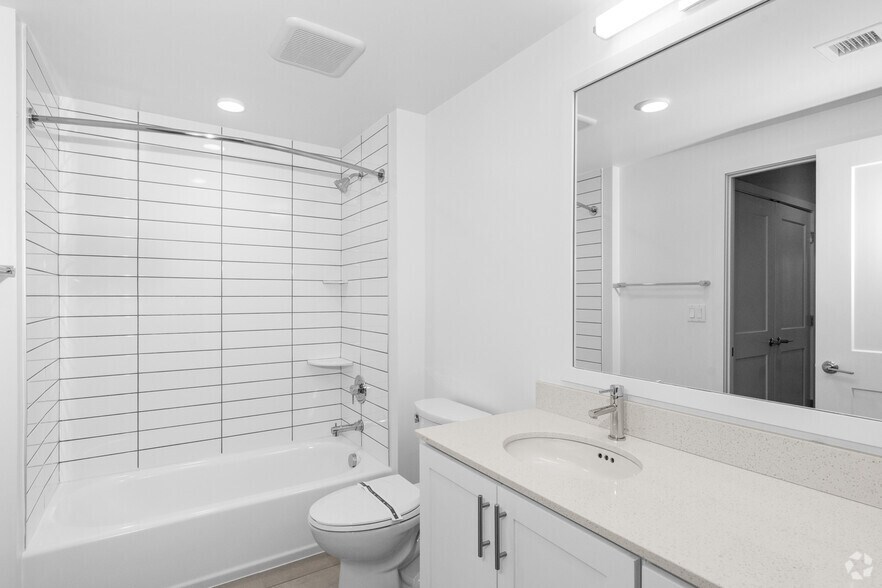 More Photos Of 3400 S Clark St, Arlington Apartments For Lease