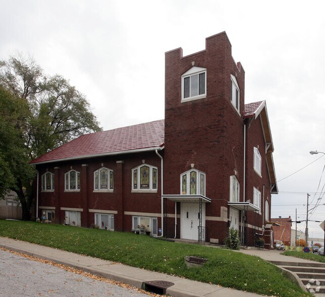 Primary Photo Of 1001 Hosbrook St, Indianapolis Religious Facility For Sale