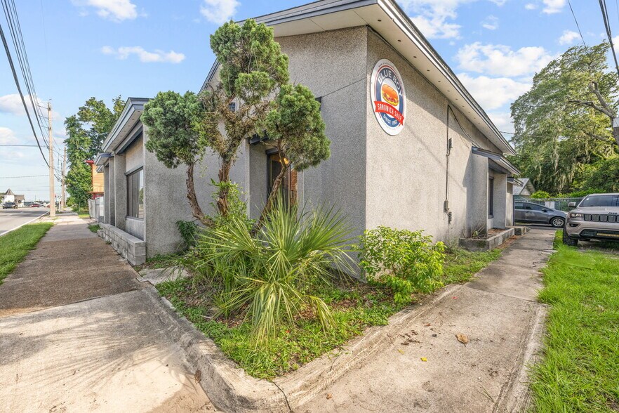 More Photos Of 6512-6514 Norwood Ave, Jacksonville Restaurant For Sale