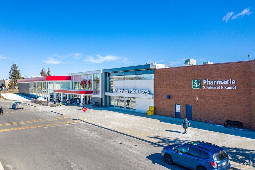 Primary Photo Of 3237 Boul des Sources, Dollard-des-Ormeaux General Retail For Lease