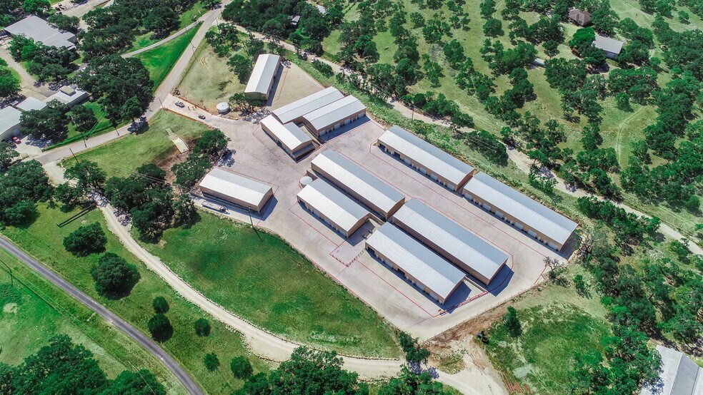 More Photos Of 38 Rust Ln, Boerne Warehouse For Lease