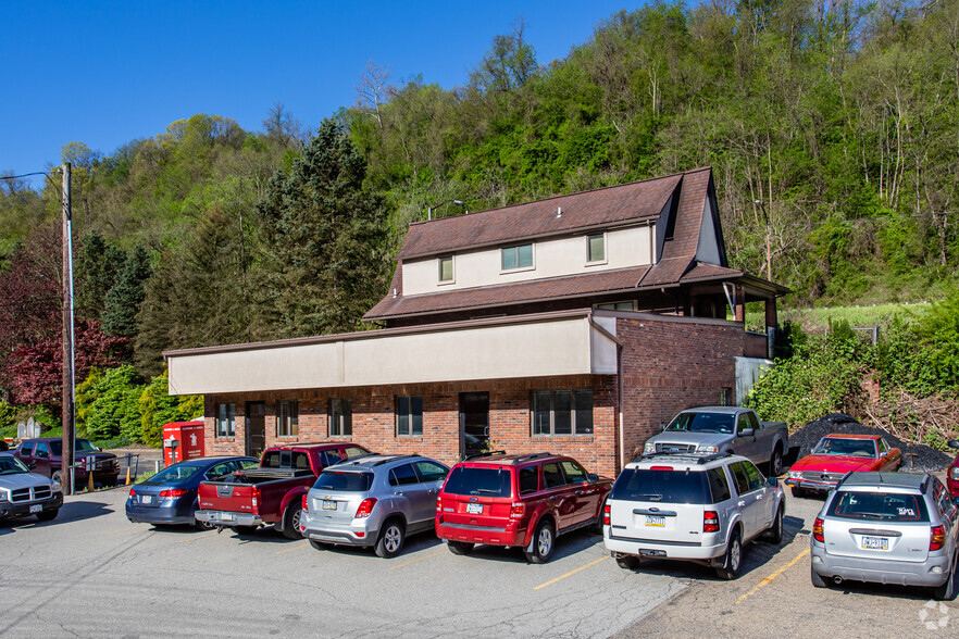 Primary Photo Of 362 Baldwin Rd, Pittsburgh Office Residential For Lease