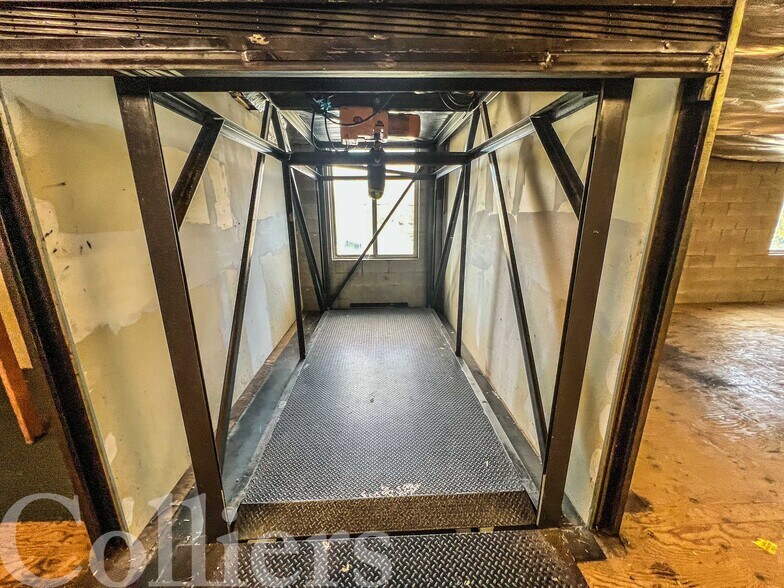 More Photos Of 4316 W Overland Rd, Boise Freestanding For Lease