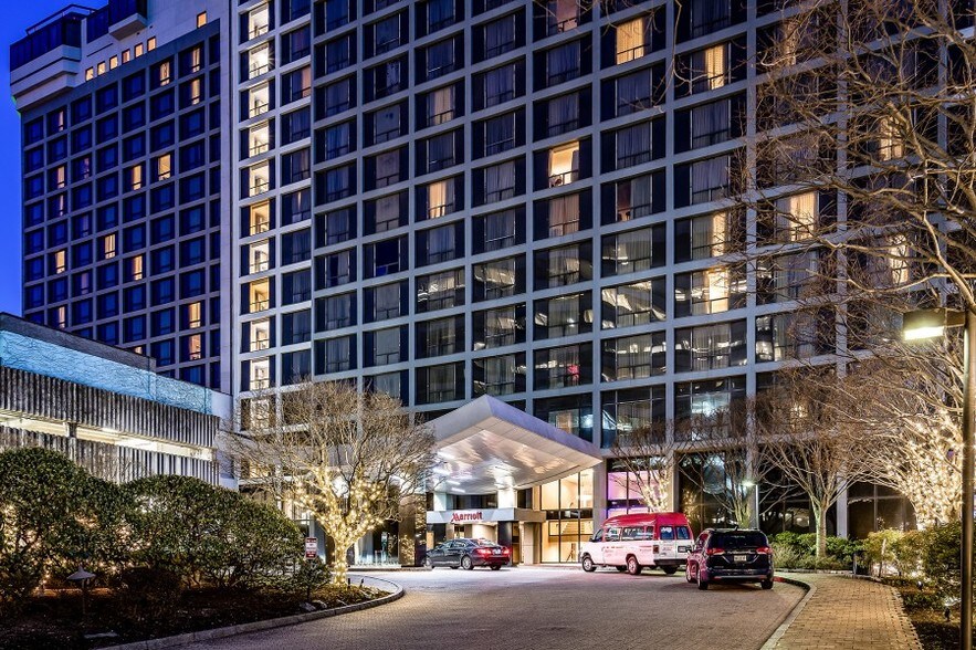 More Photos Of 243 Tresser Blvd, Stamford Hotel For Lease