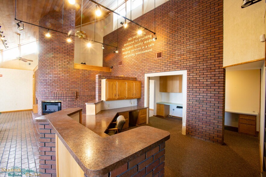 More Photos Of 2650 Edith Ave, Redding Medical For Sale