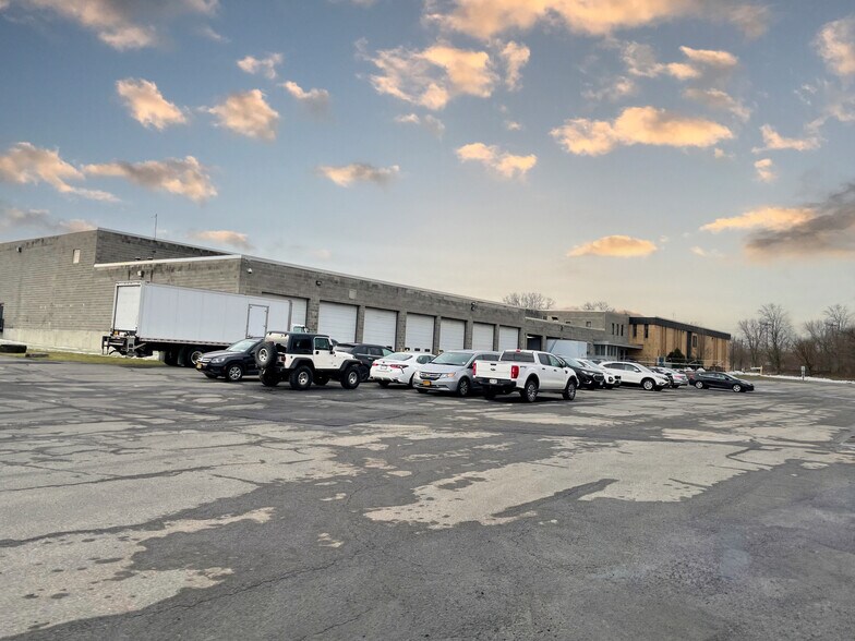 More Photos Of 21 Elm St, Watervliet Manufacturing For Sale