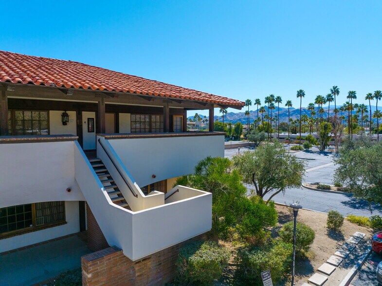 More Photos Of 801 E Tahquitz Canyon Way, Palm Springs Office For Sale