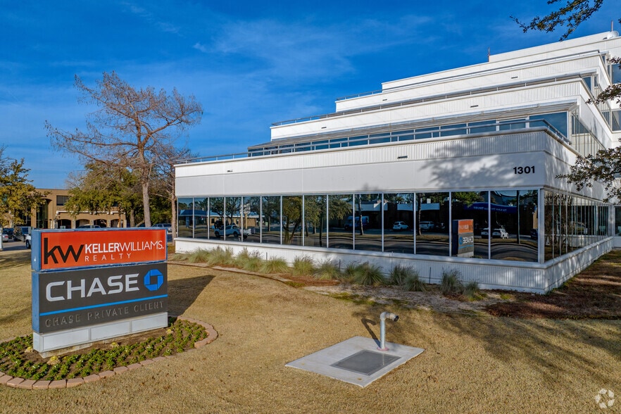 1301 S Bowen Rd, Arlington, TX 76013 Office For Lease