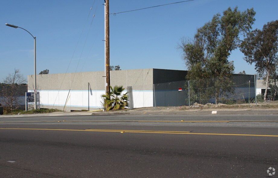 More Photos Of 793 North Ave, Vista Unknown For Lease