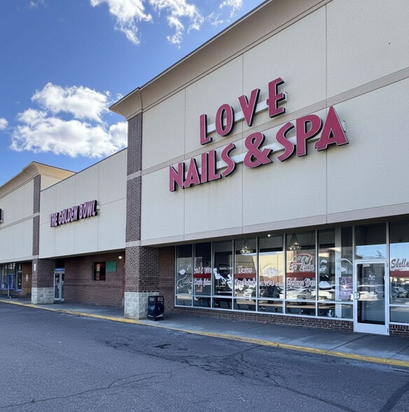 More Photos Of 22100-22150 Coolidge Hwy, Oak Park Storefront For Lease