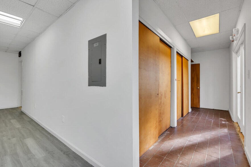 More Photos Of 1 Dag Hammarskjold Blvd, Howell Medical For Lease