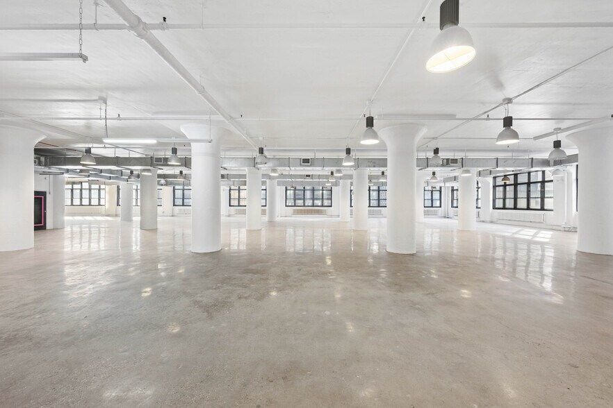More Photos Of 150 Varick St, New York Loft Creative Space For Lease