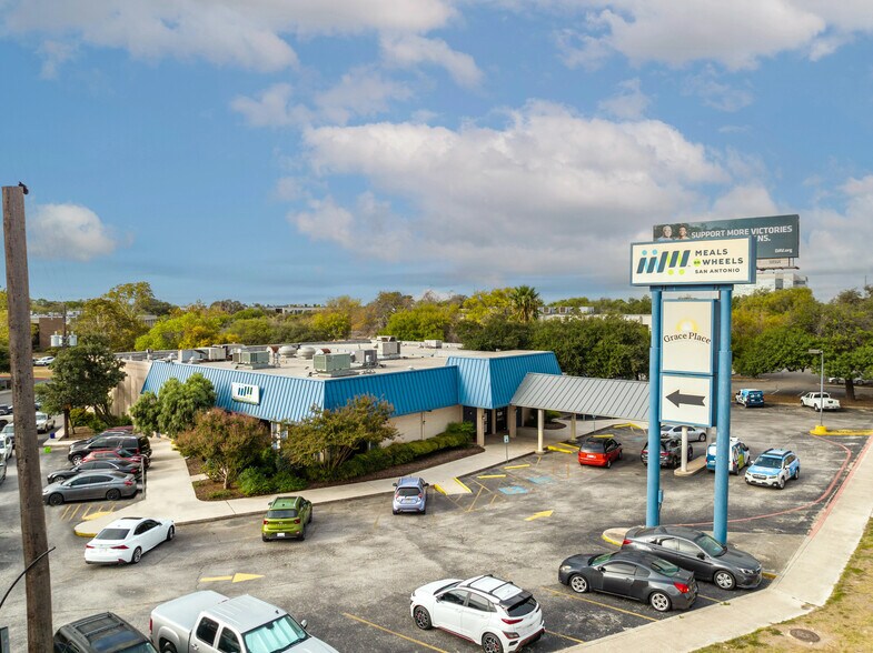 More Photos Of 4306 NW Loop 410, San Antonio Freestanding For Sale