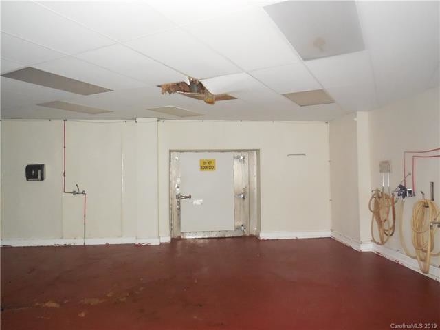 More Photos Of 181 Saluda St, Chester Warehouse For Lease