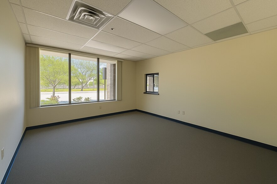 More Photos Of 5620 W Sligh Ave, Tampa Loft Creative Space For Sale