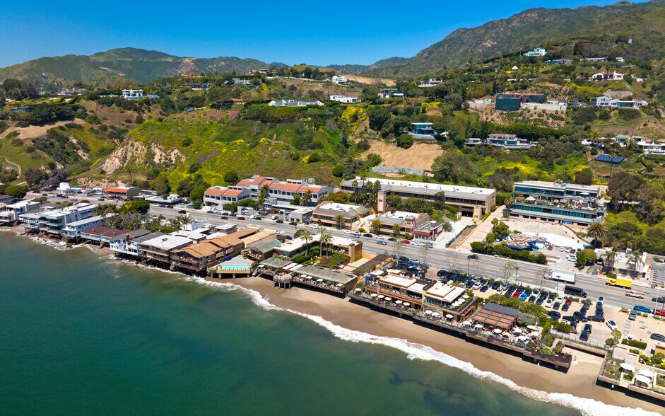 More Photos Of 22809 Pacific Coast Hwy, Malibu Medical For Sale