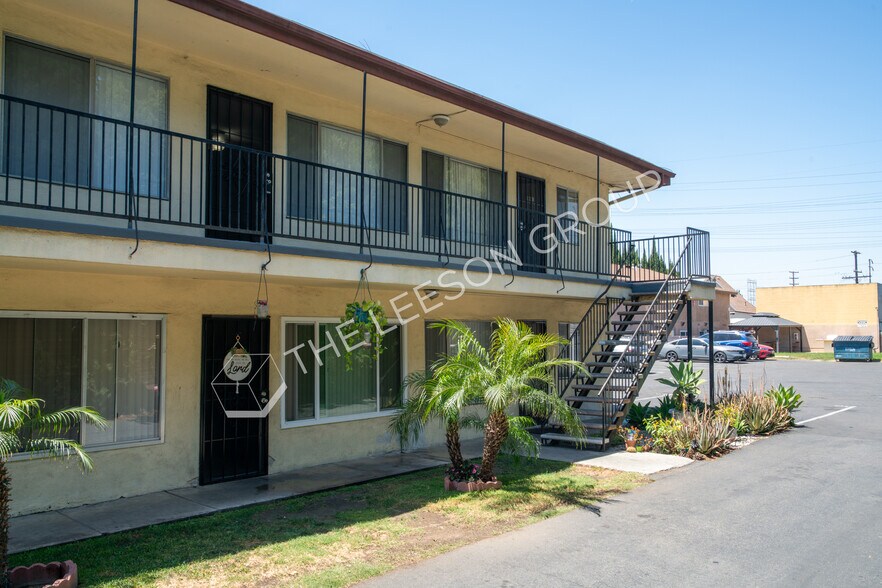 More Photos Of 9040-9042 Ramona St, Bellflower Multifamily For Sale