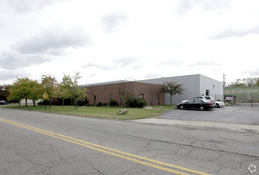 More Photos Of 1325 Marion Rd, Columbus Warehouse For Lease