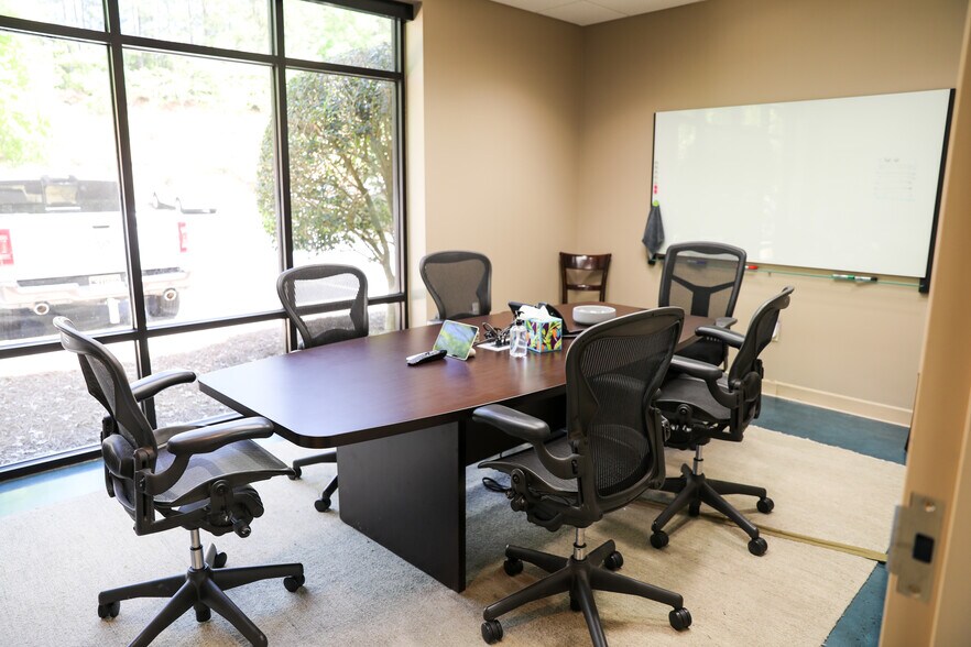 More Photos Of , Alpharetta Flex For Sale