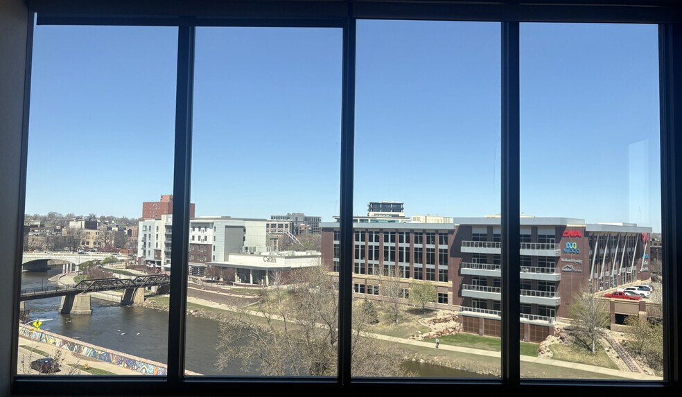 More Photos Of 200 E 10th St, Sioux Falls Office For Lease