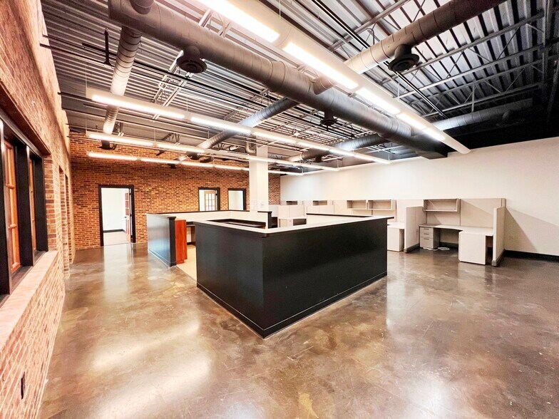 More Photos Of 3620 Swiftwater Park Dr, Suwanee Loft Creative Space For Sale