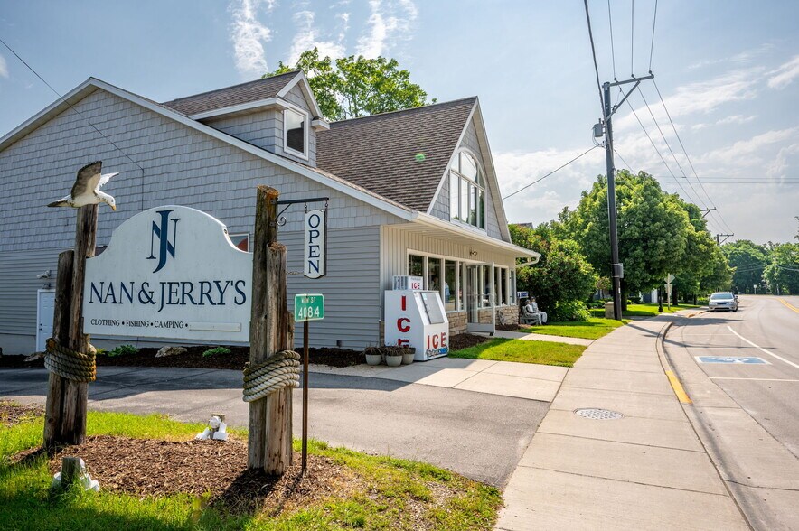 More Photos Of 4084 Main St, Fish Creek Freestanding For Sale