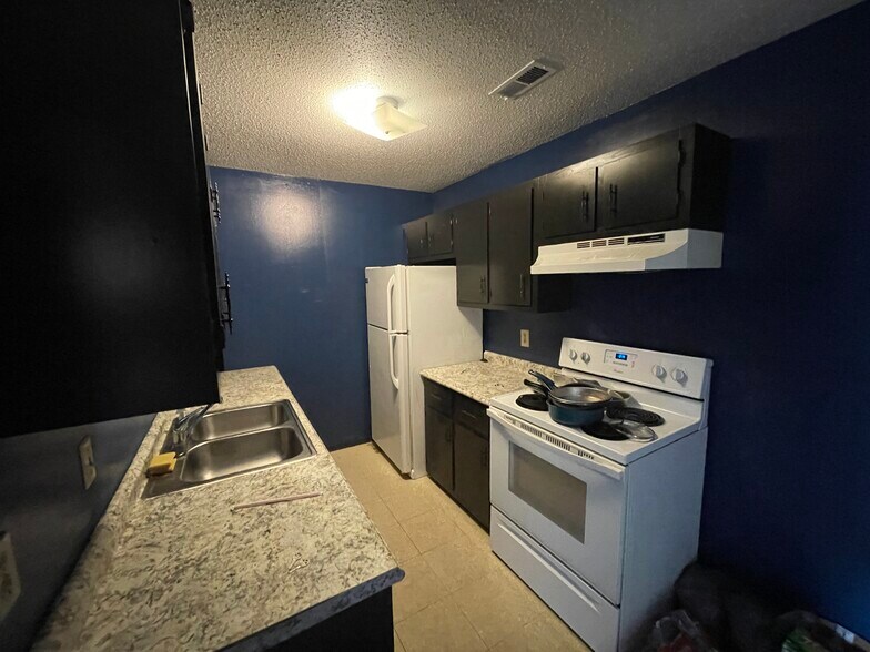 More Photos Of 518-604 Bartlett St, Poplar Bluff Apartments For Sale