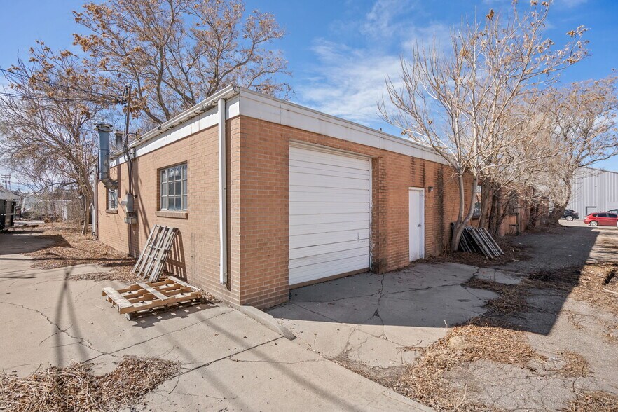 More Photos Of 2162 S Jason St, Denver Warehouse For Sale